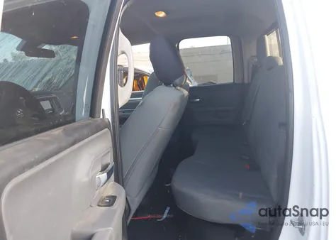 2017 Ram 1500 Slt 4X2 6'4 Box from USA, damaged, VIN 1C6RR6GT7HS679210